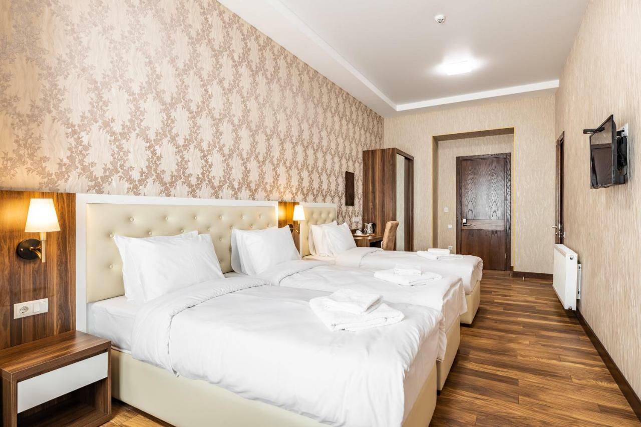 Ornament Hotel Tbilisi Exterior foto